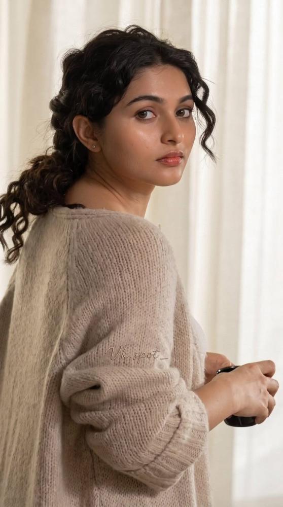 kayadu-lohar-indian-actress-and-model