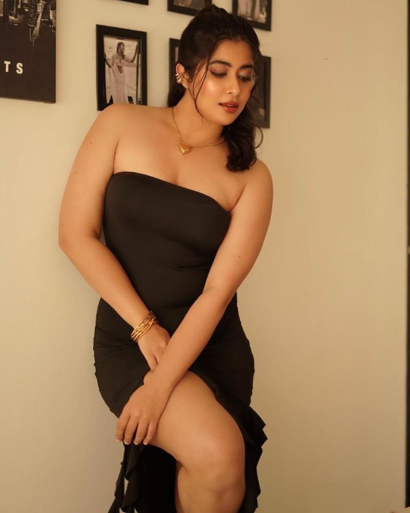 nikita-sharma-hot-photoshoot