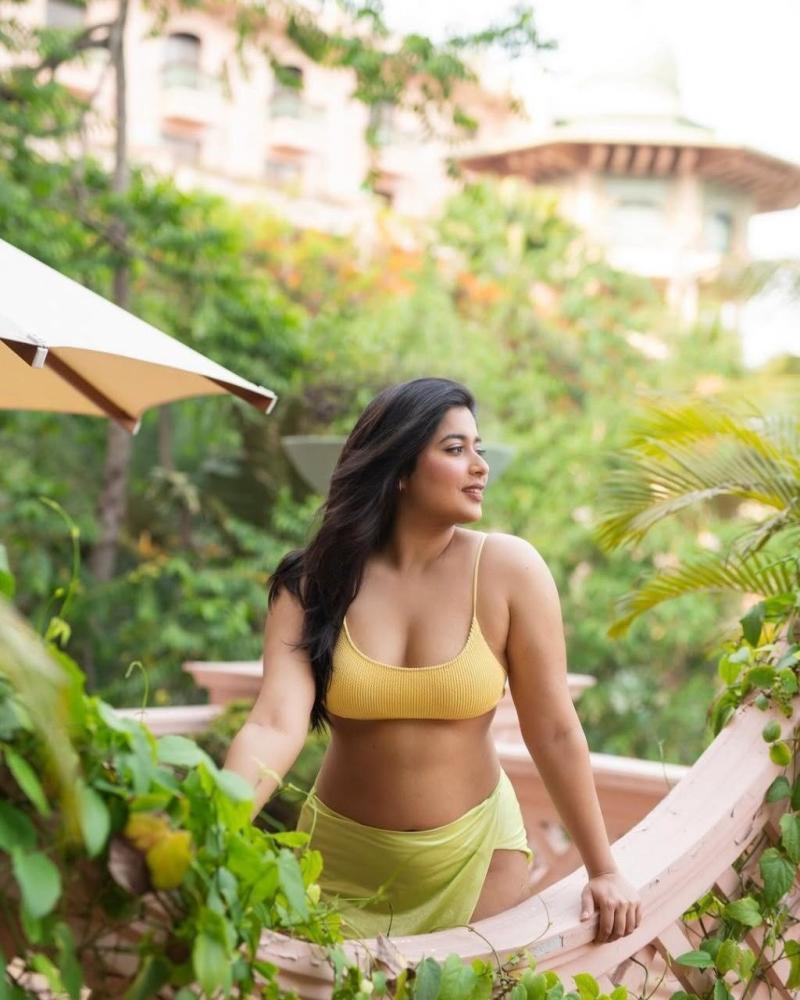 nikita-sharma-hot-photoshoot