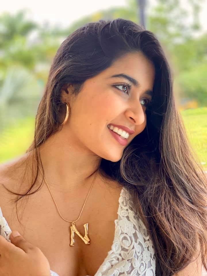 nikita-sharma-hot-photoshoot