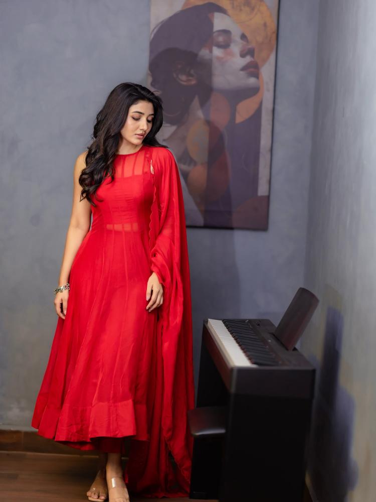 malayalam-actress-mirnaa-menon-photos