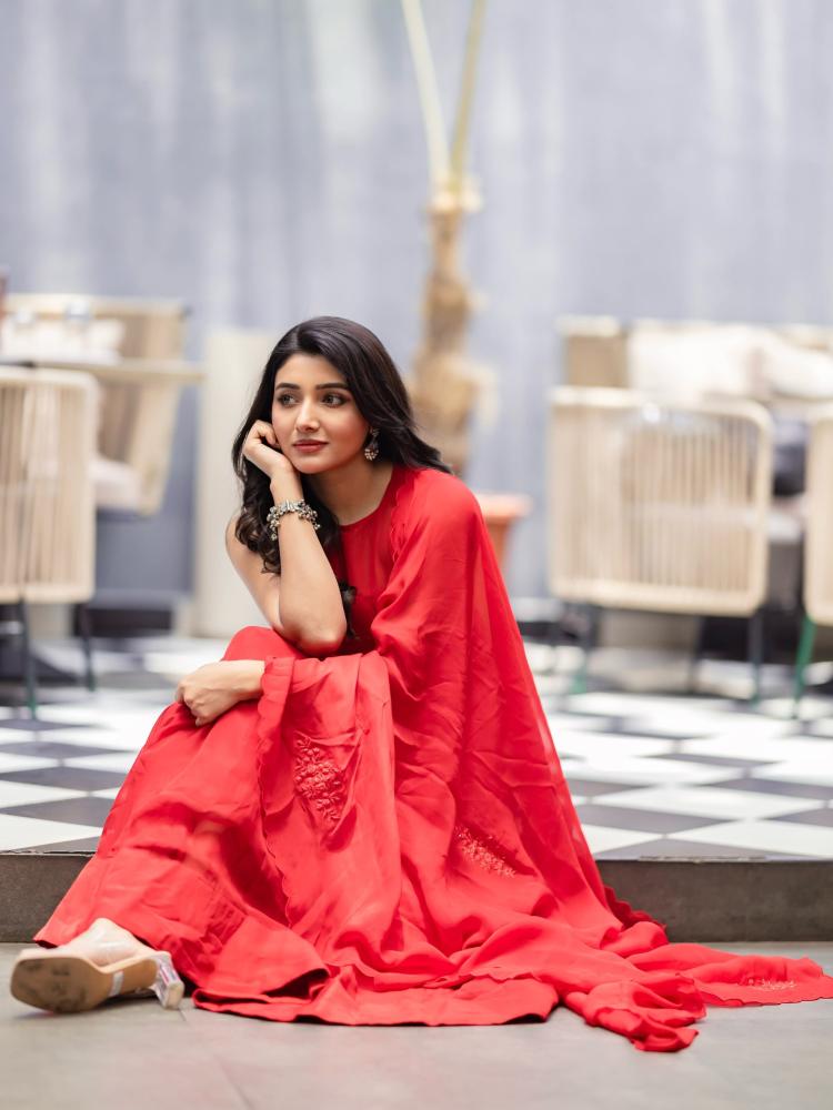 malayalam-actress-mirnaa-menon-photos