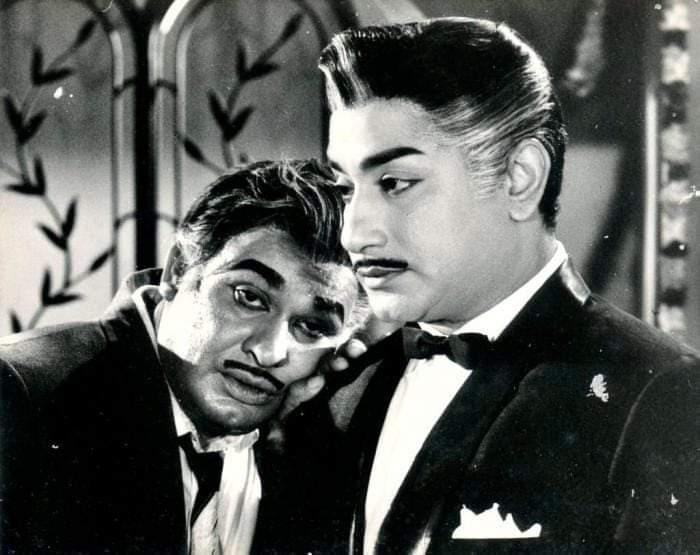 information-about-the-film-uyarntha-manithan-1968