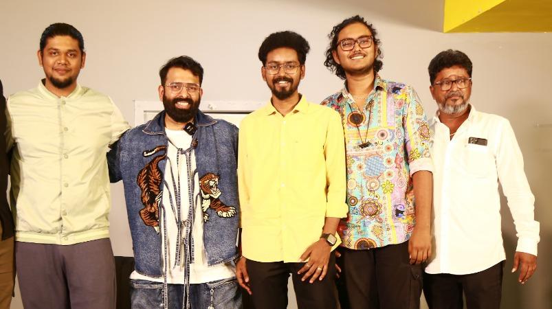 neeyae-oli-music-concert-santhosh-narayanan