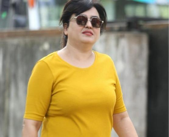 actress-sona-biography-smoke-web-series