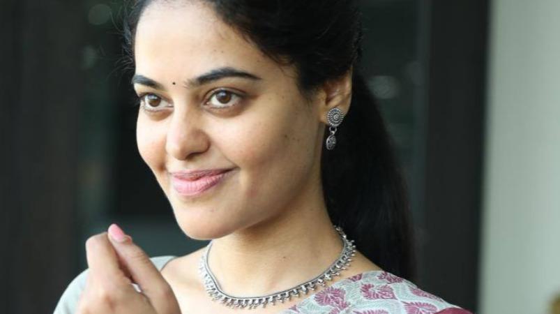 actress-bindhu-madhavi-blackmail-movie