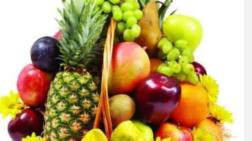 aged-person-health-fruits