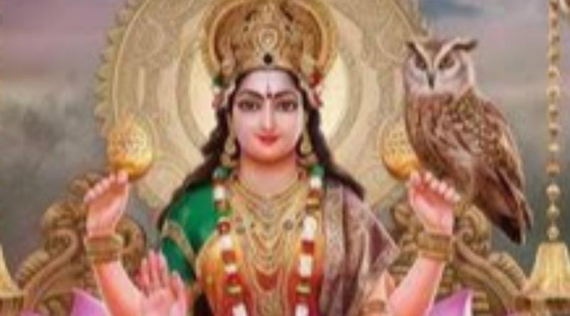 lakshmi-mantras-palangal