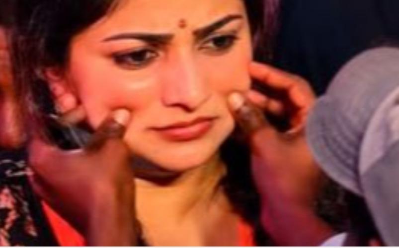 rachita-ram-shocking-fans-meet